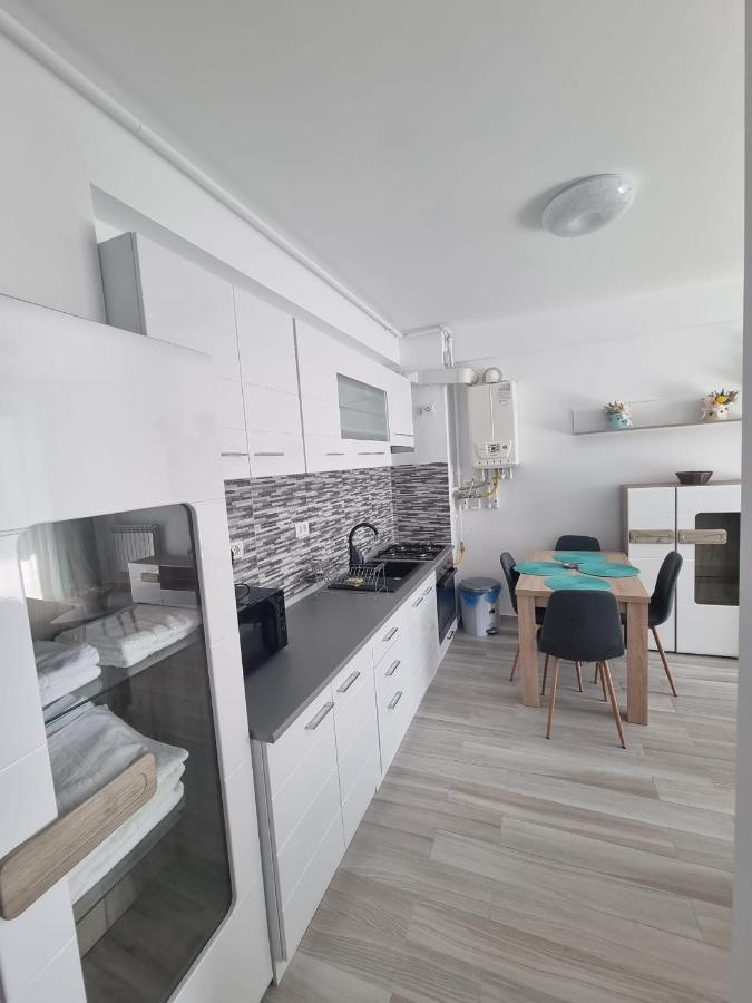Apartament Apartament Mivali Năvodari Zewnętrze zdjęcie